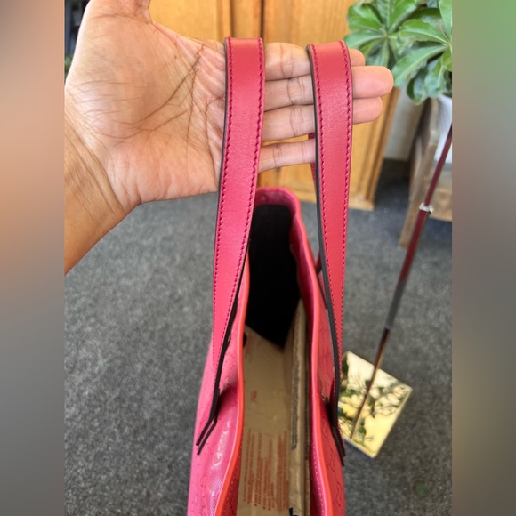 EUC GUCCI
GG Imprime Tote - Picture 4 of 8